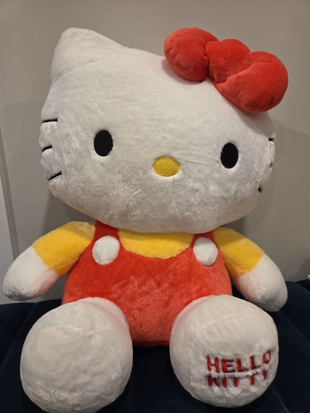 NWT Sanrio Licensed Hello Kitty 22” Jumbo Plush Red Bow Classic